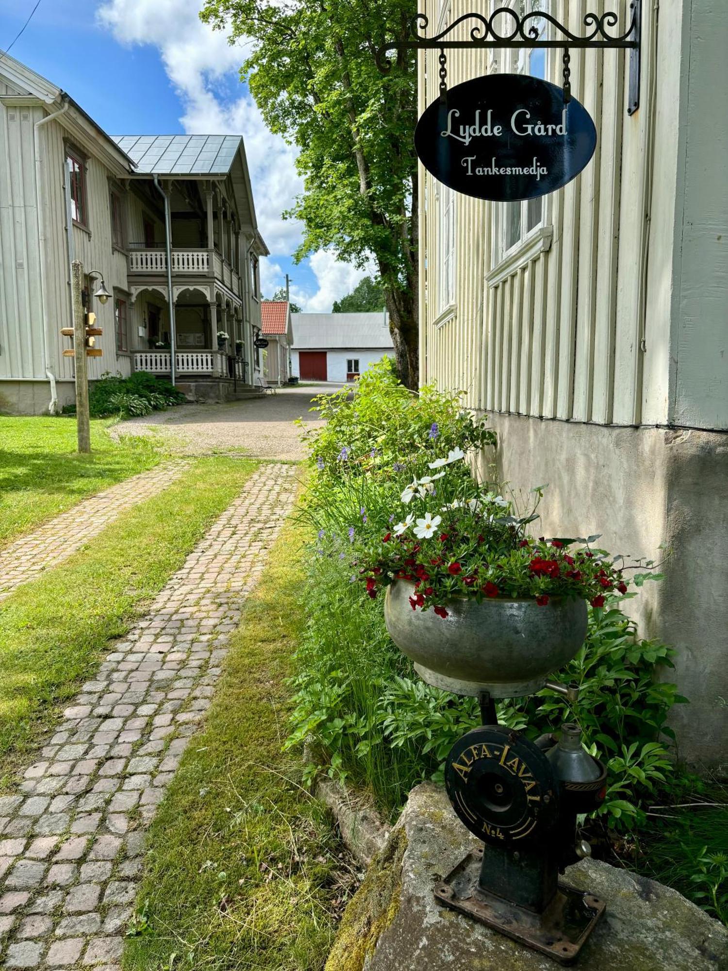 Hotel Lydde Gard Kinna Exterior foto